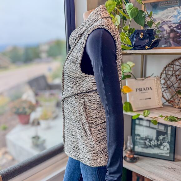 Truth And Pride, Aaron Tweed Vest w/ Black Leather Piping, Women's Medium - Picture 6 of 11